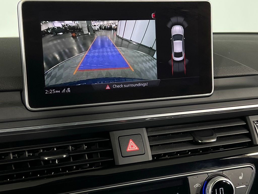 Vehicle image 21 of 45