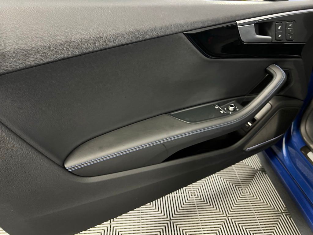 Vehicle image 24 of 45