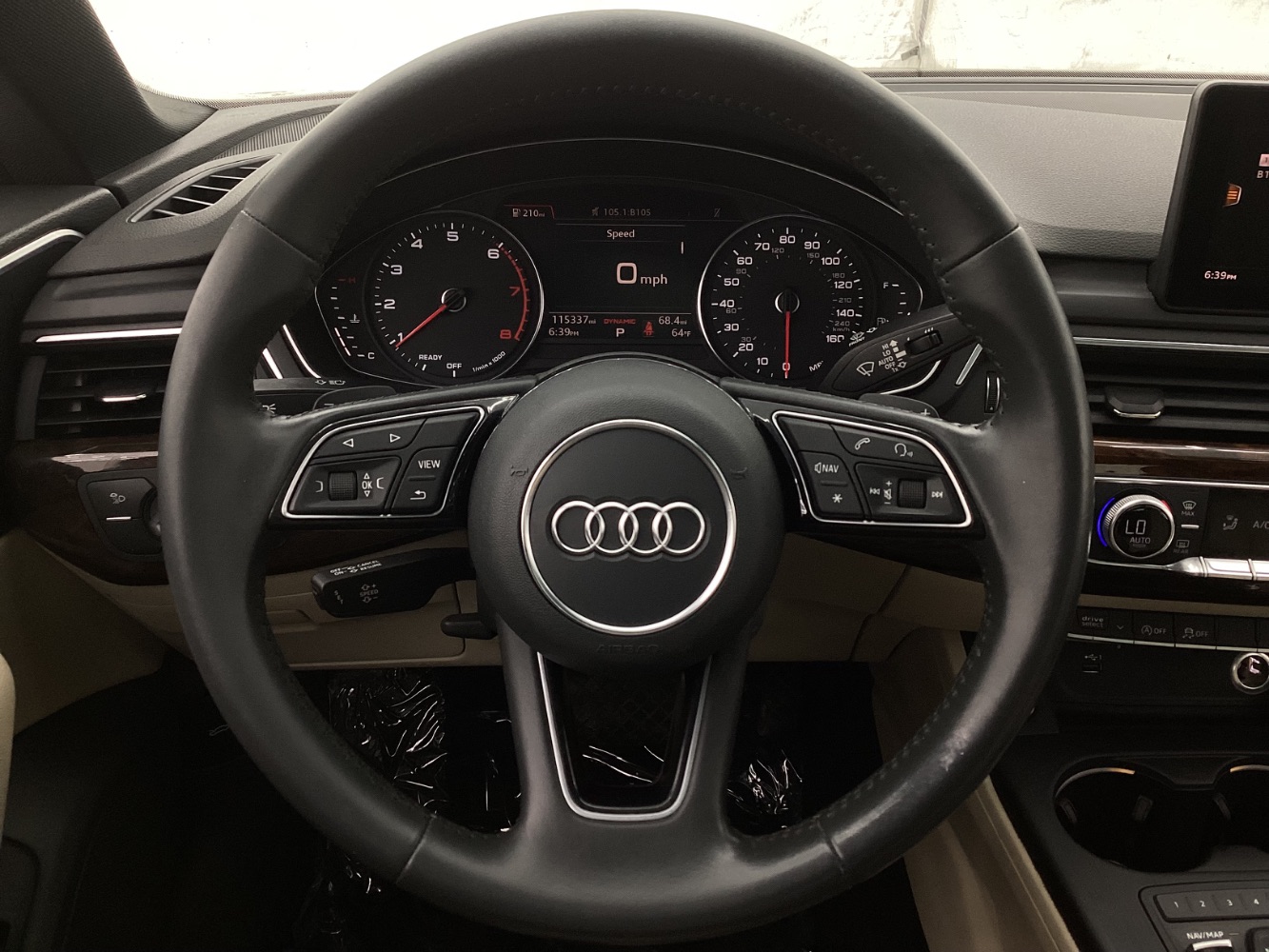 Vehicle image 28 of 51