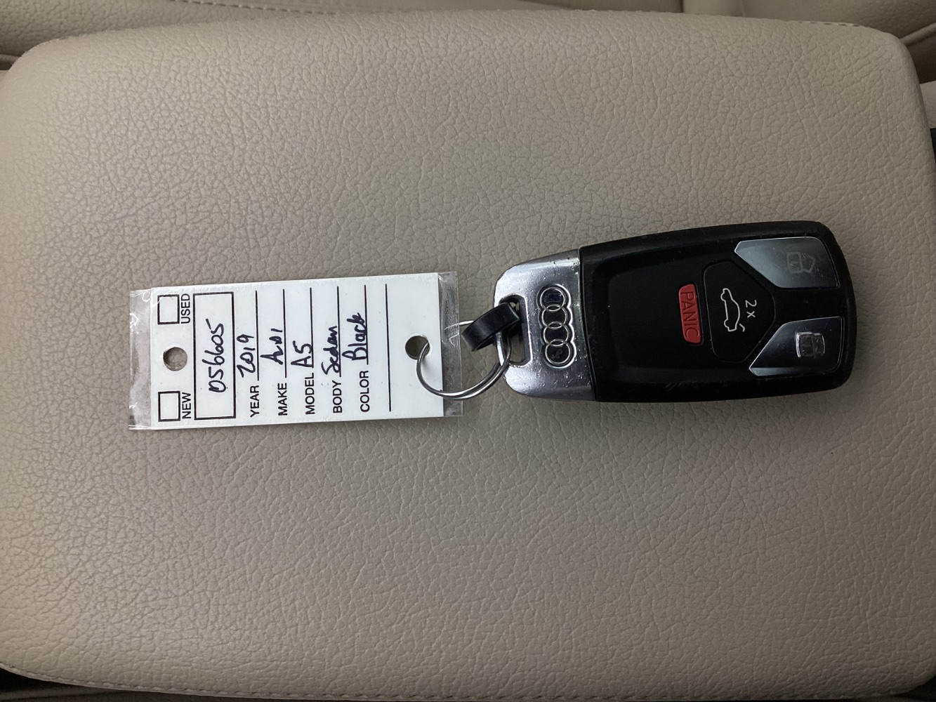 Vehicle image 43 of 51