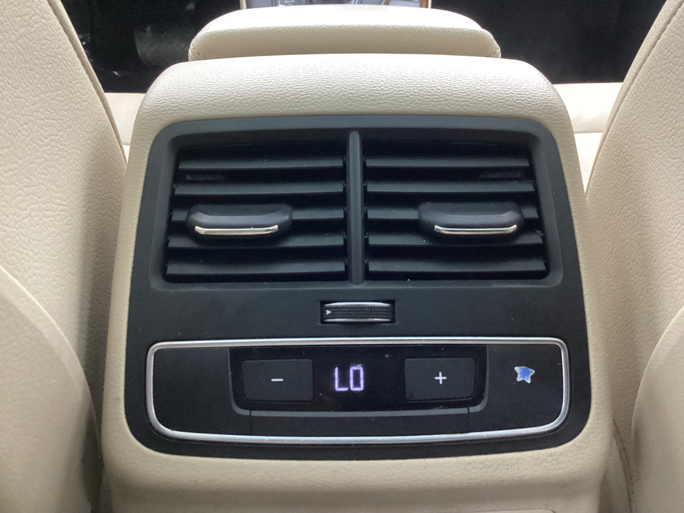 Vehicle image 42 of 51