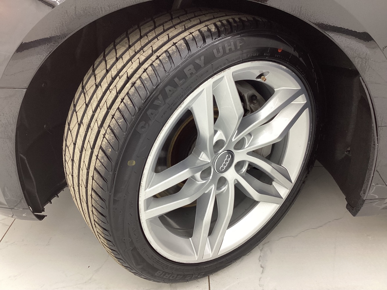 Vehicle image 46 of 51