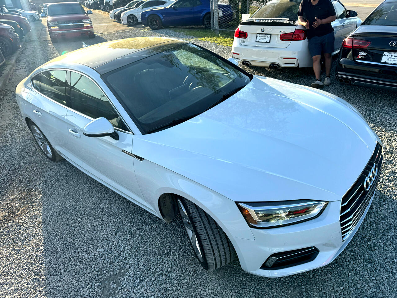 Vehicle image 5 of 85