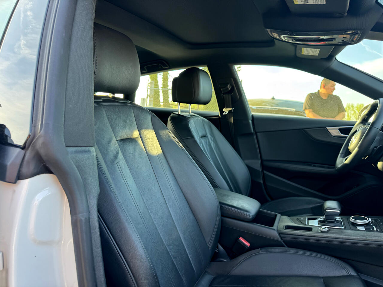Vehicle image 23 of 85