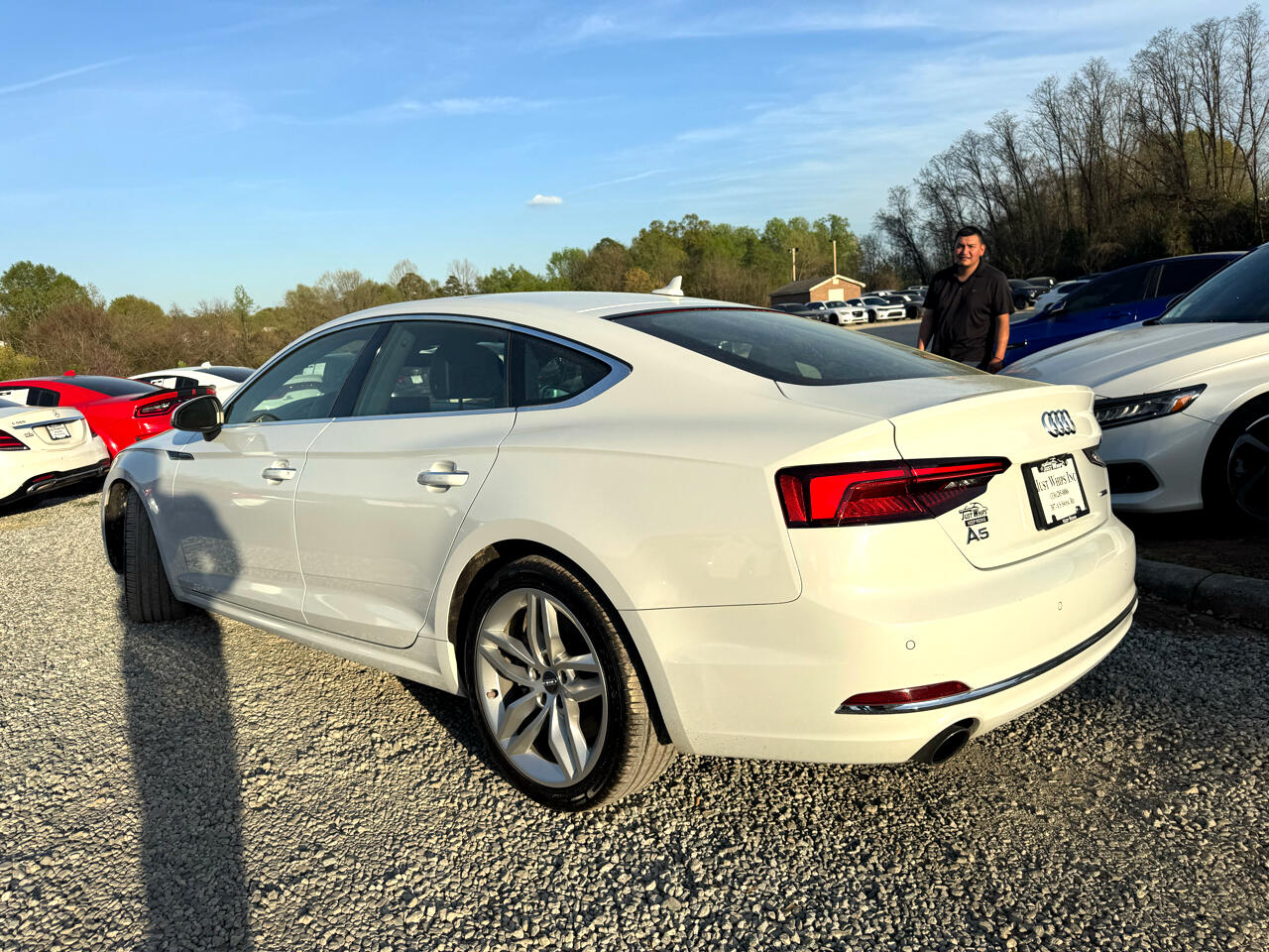 Vehicle image 9 of 85