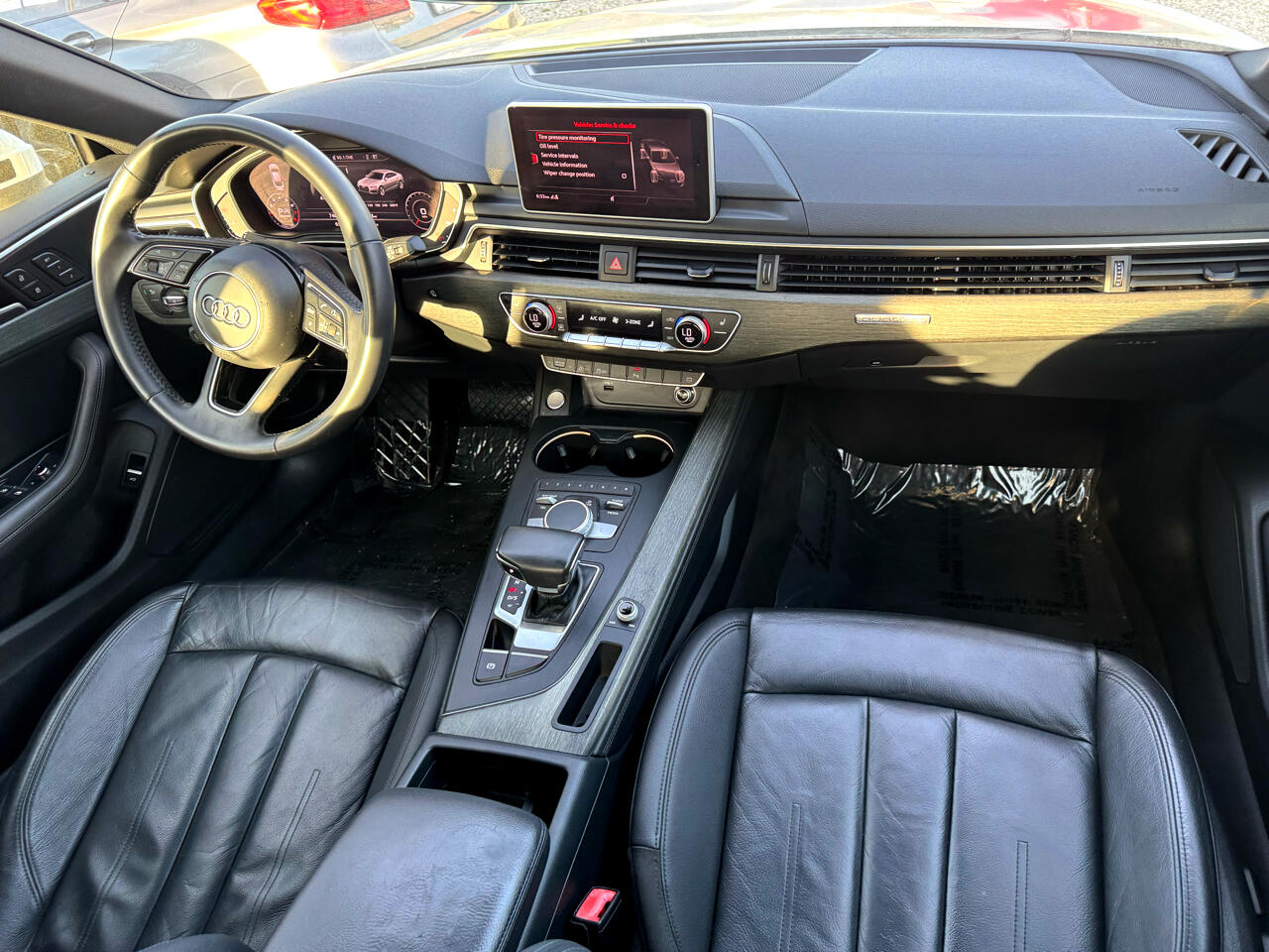 Vehicle image 33 of 85
