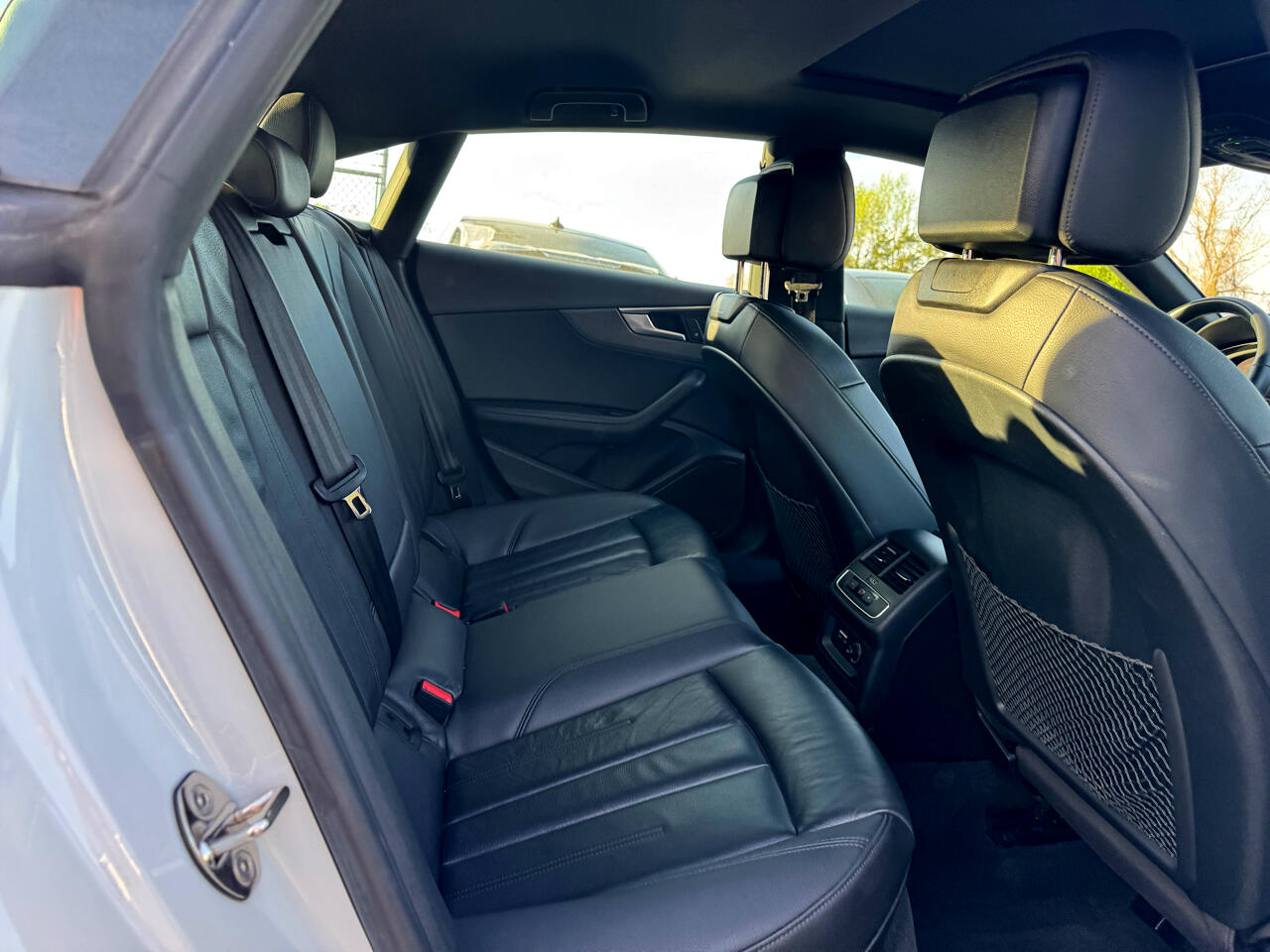 Vehicle image 36 of 85