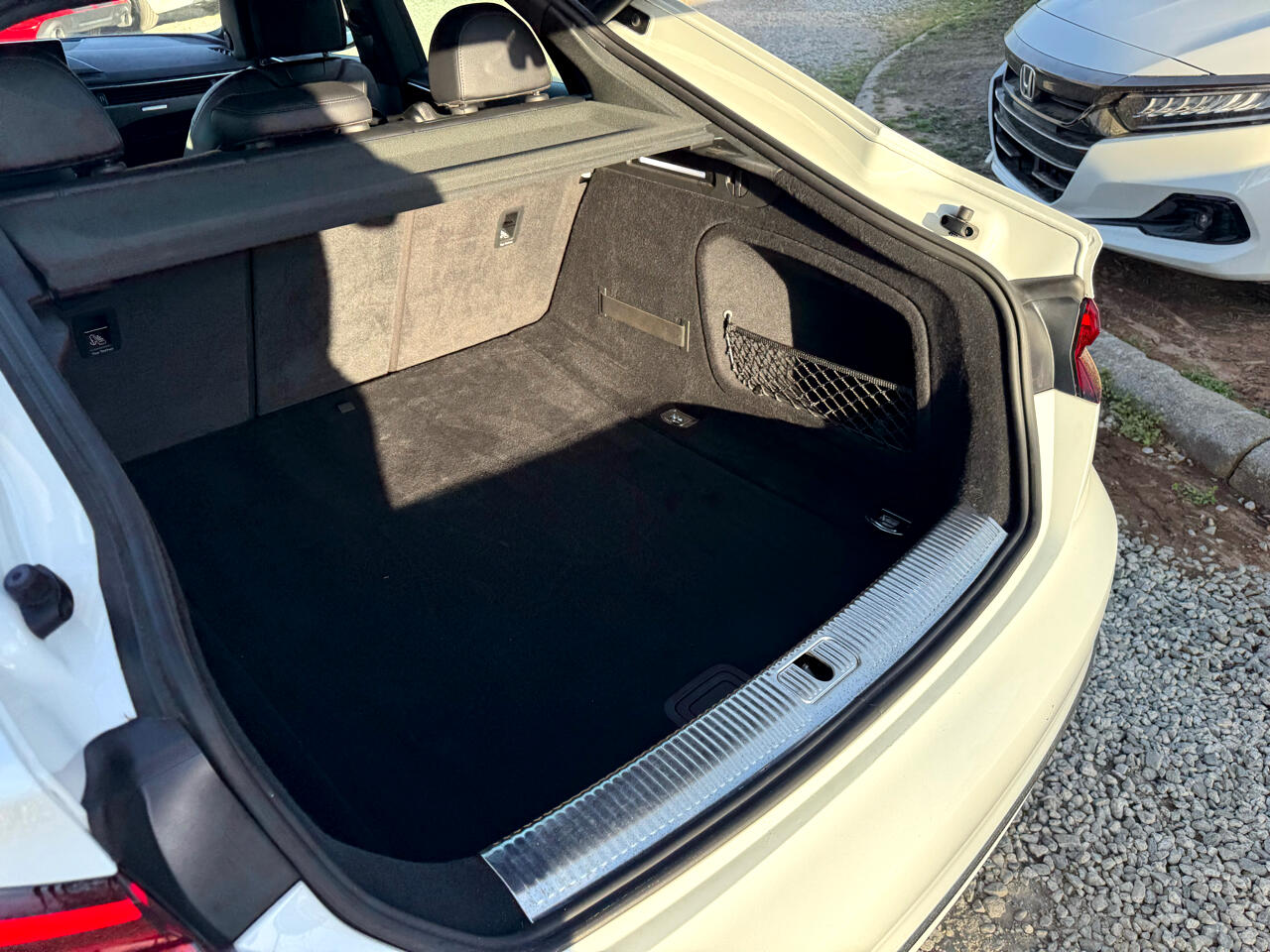 Vehicle image 38 of 85