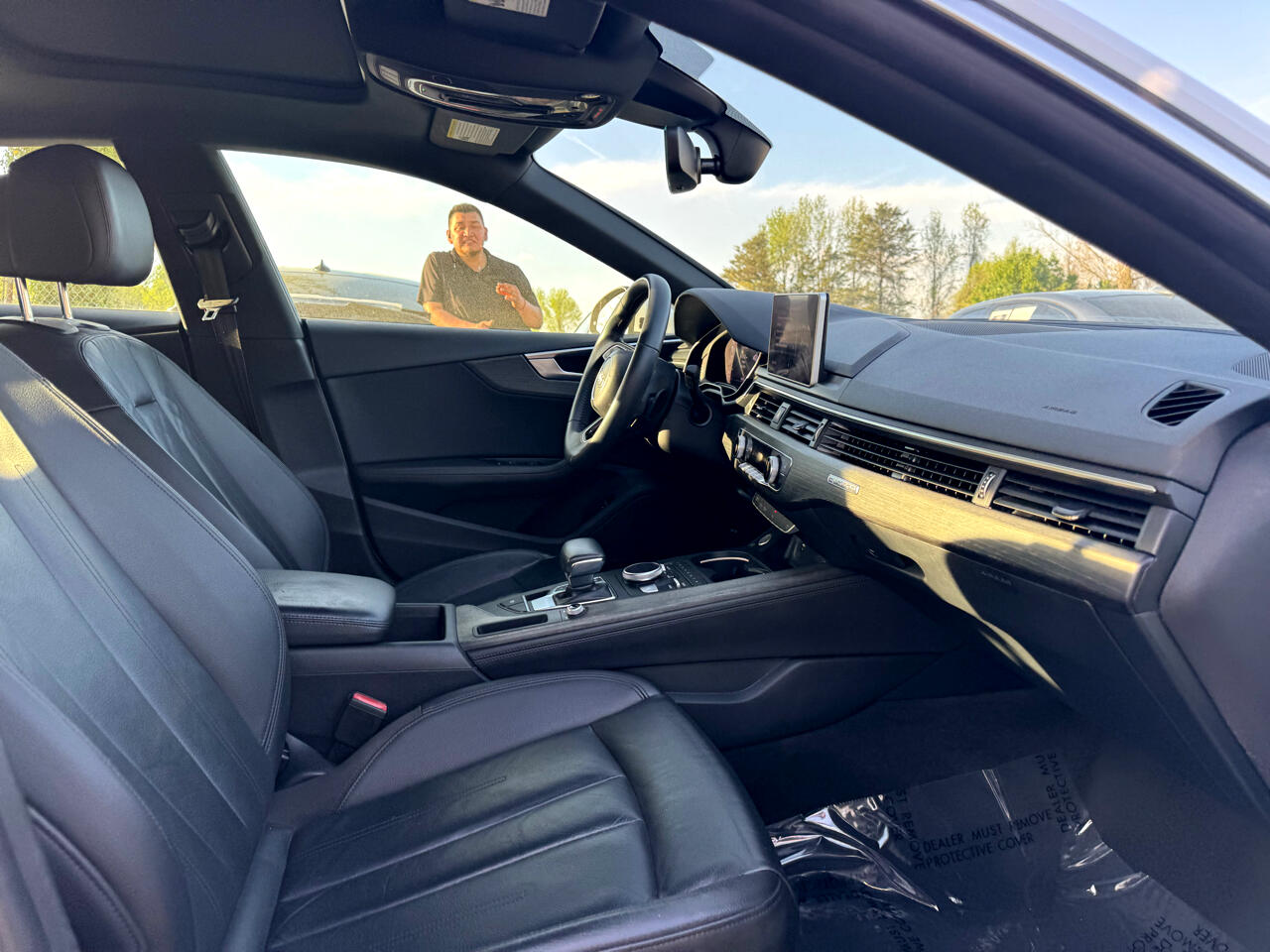 Vehicle image 22 of 85