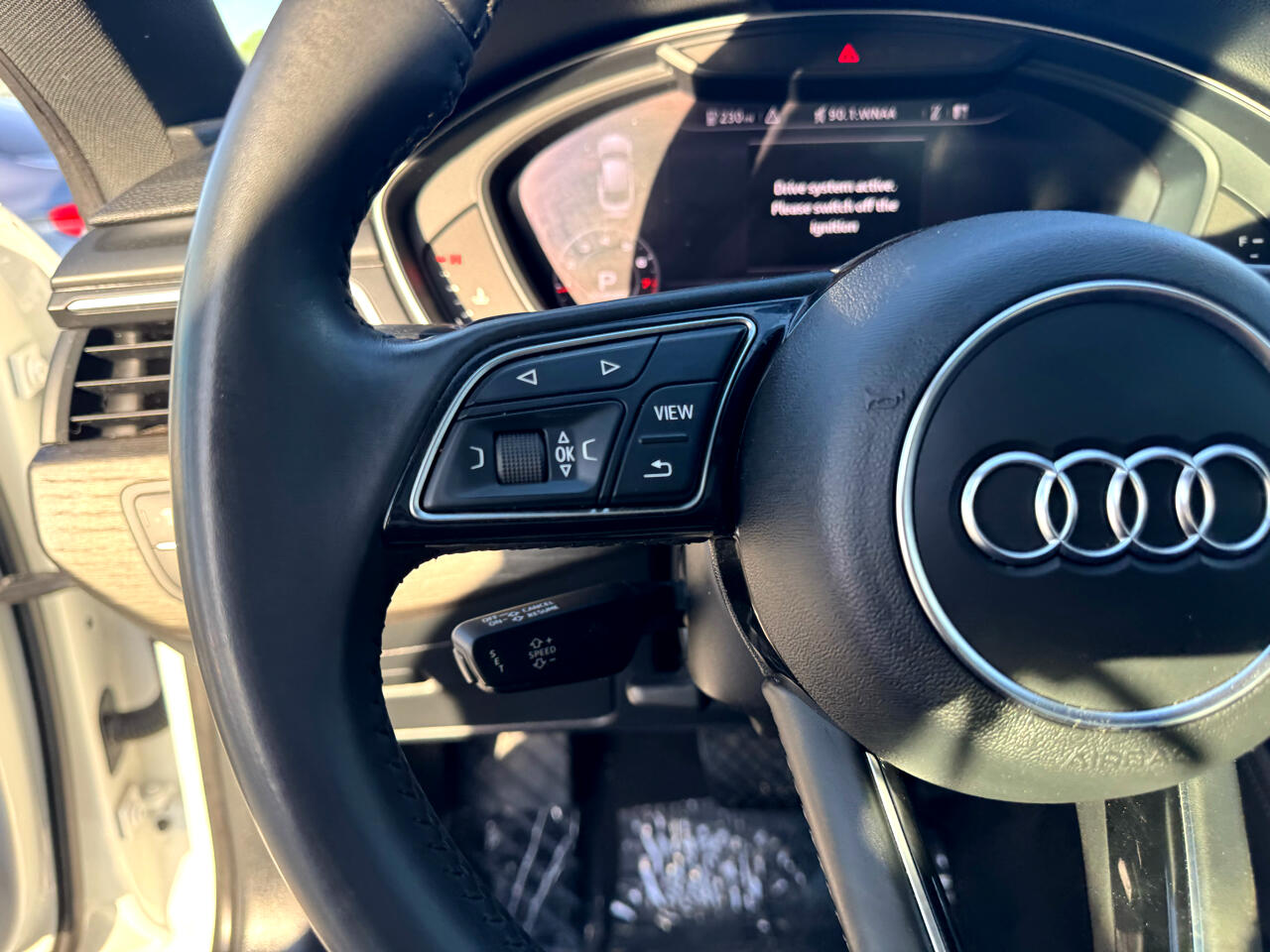 Vehicle image 61 of 85