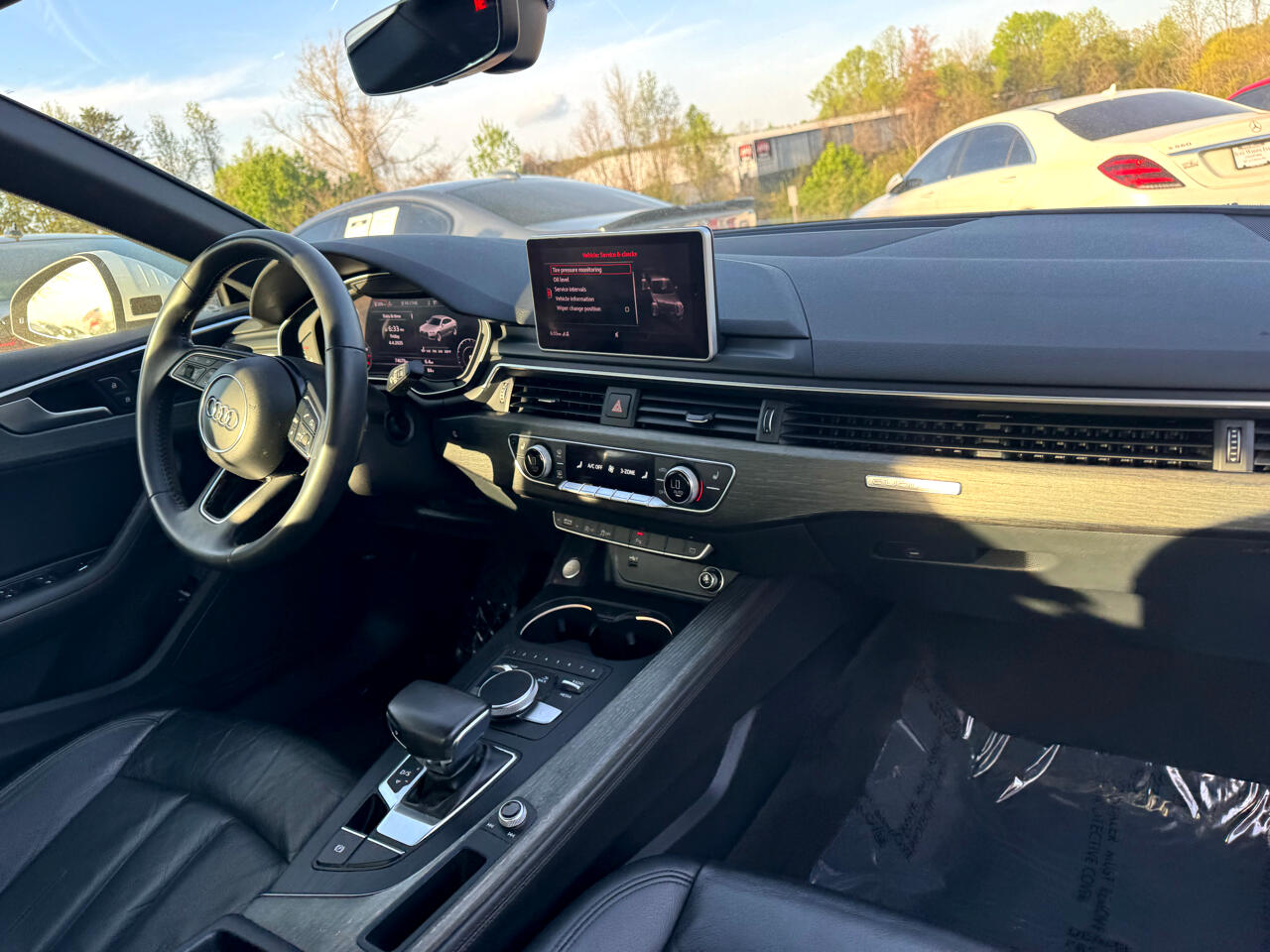 Vehicle image 25 of 85