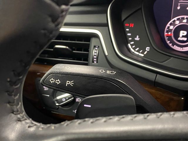 Vehicle image 56 of 63