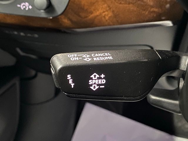 Vehicle image 58 of 63