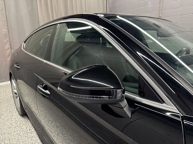 Vehicle image 19 of 63