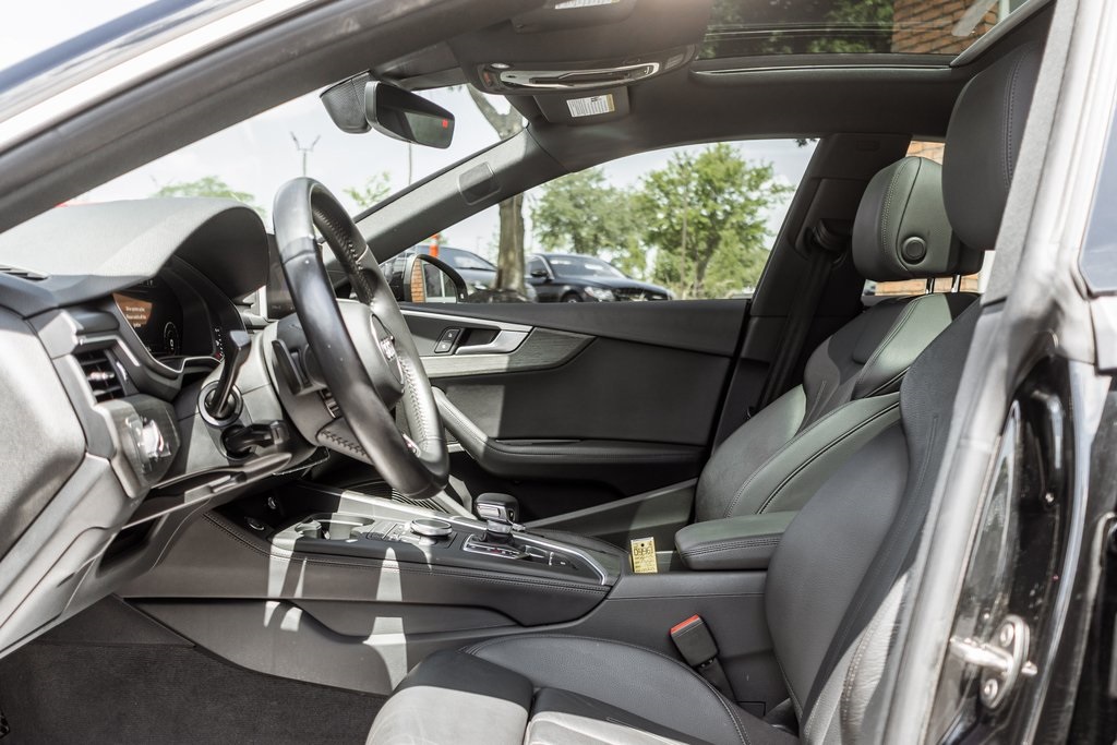Vehicle image 13 of 43
