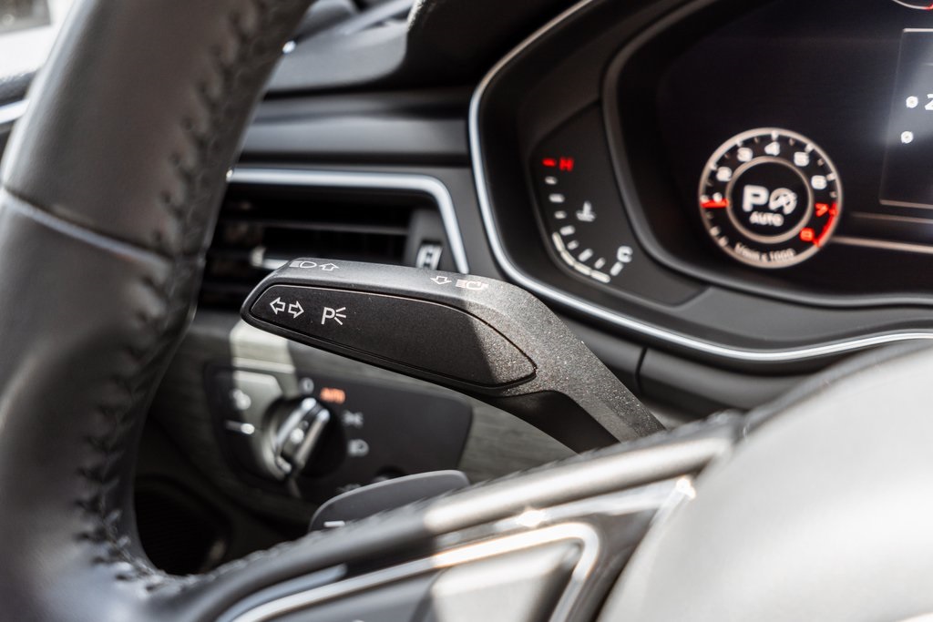 Vehicle image 27 of 43