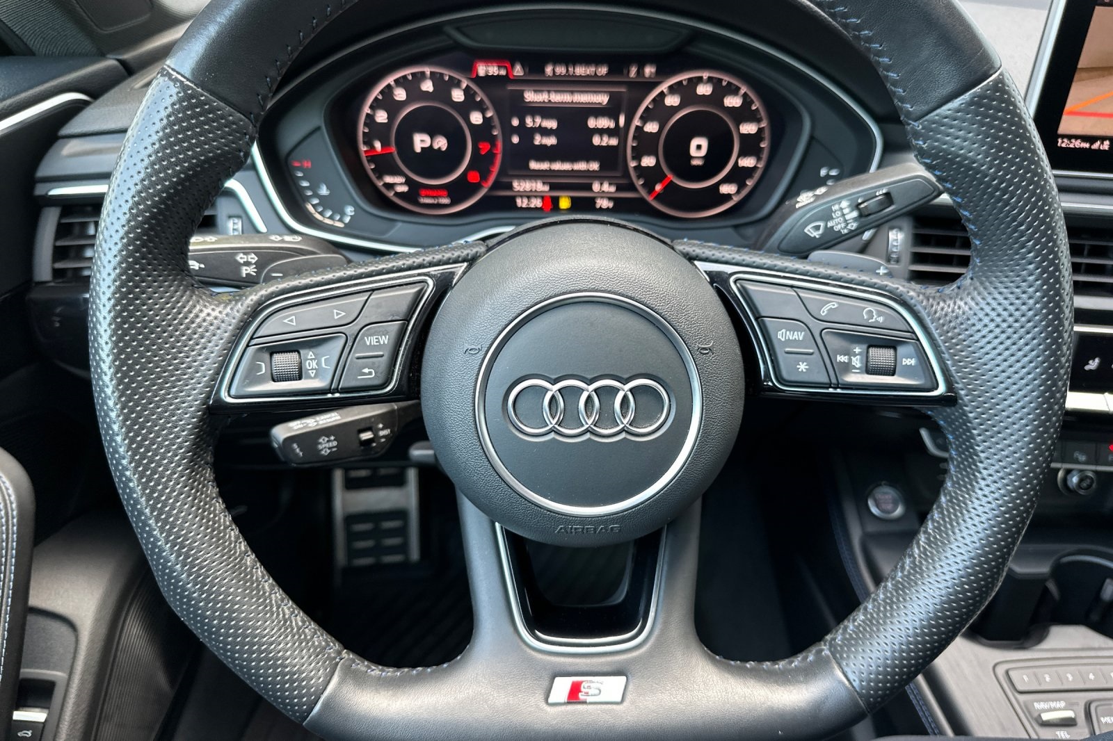 Vehicle image 27 of 35