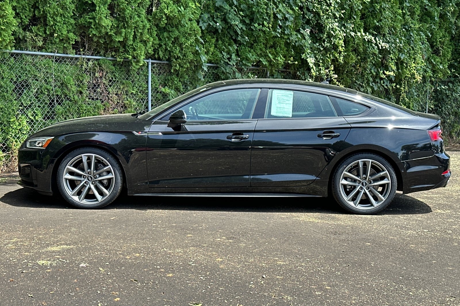 Vehicle image 9 of 35