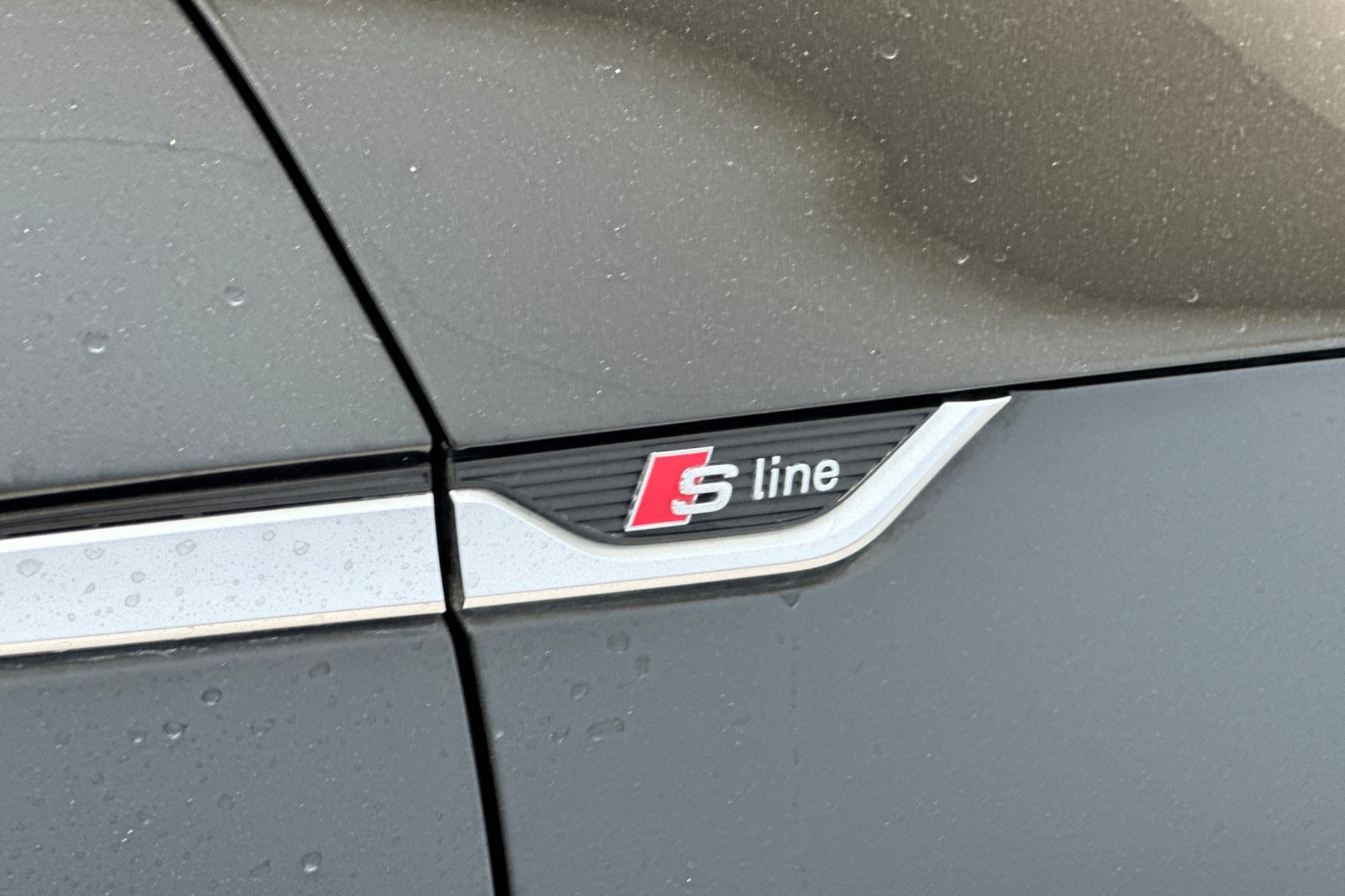 Vehicle image 34 of 35