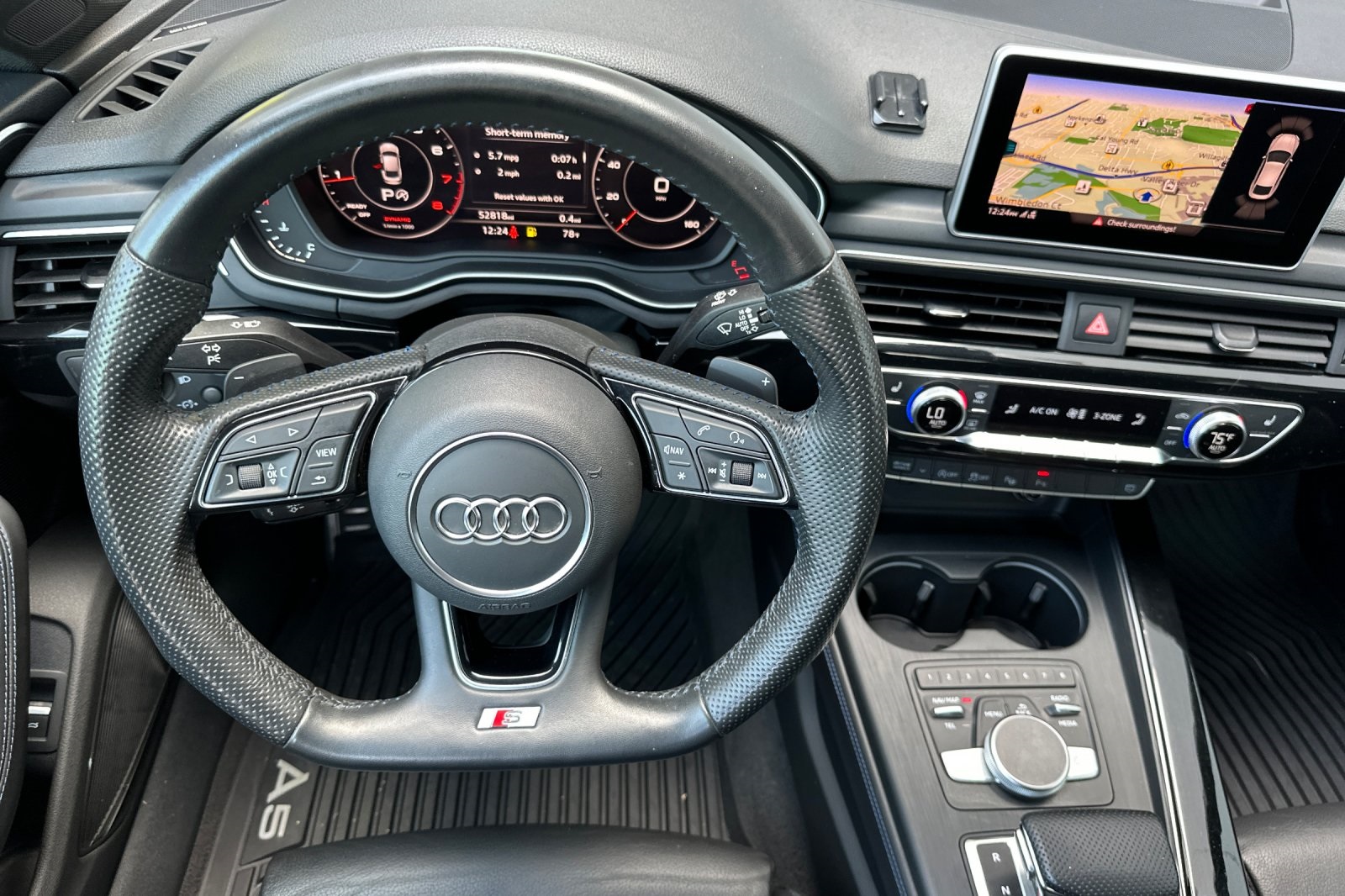 Vehicle image 16 of 35