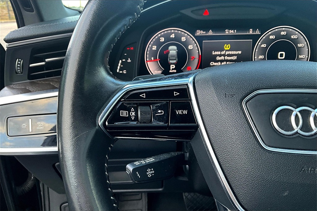 Vehicle image 17 of 31