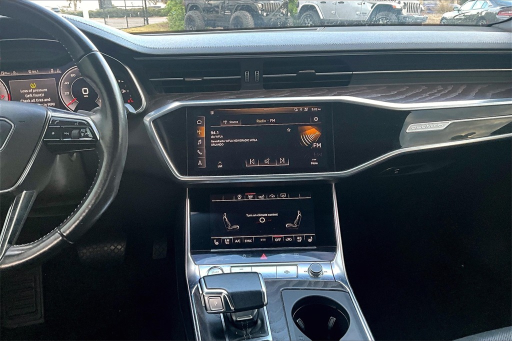 Vehicle image 7 of 31