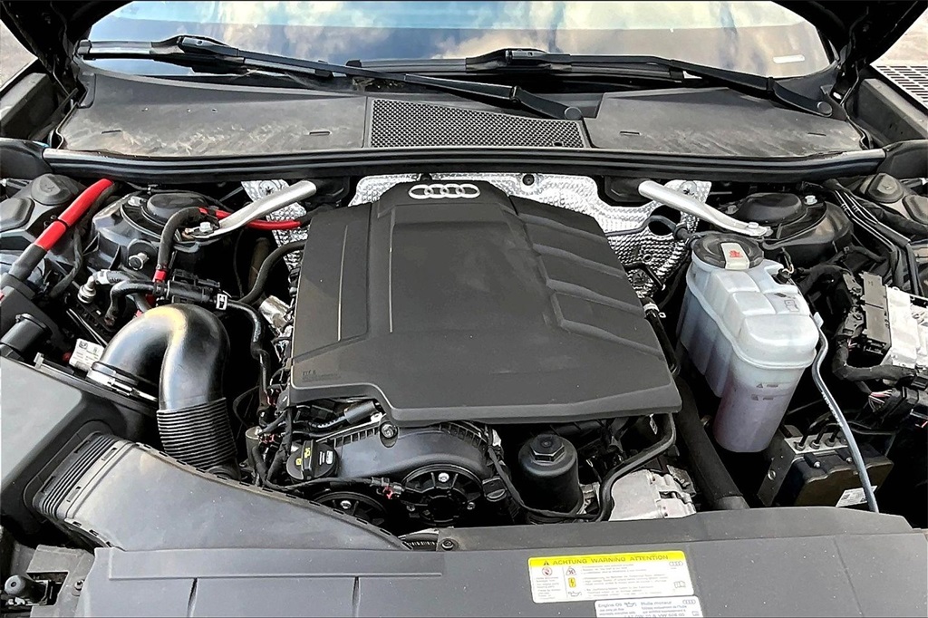 Vehicle image 11 of 31