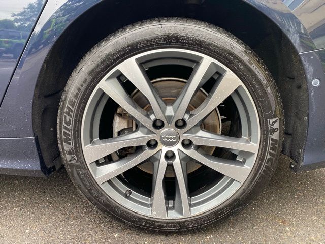 Vehicle image 11 of 54