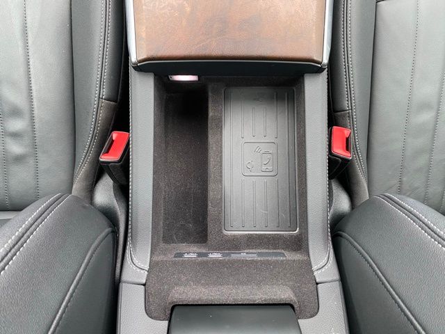 Vehicle image 36 of 54