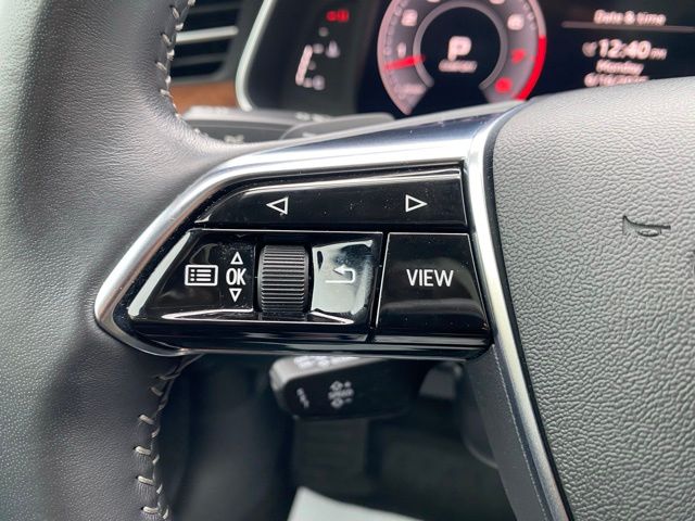 Vehicle image 39 of 54