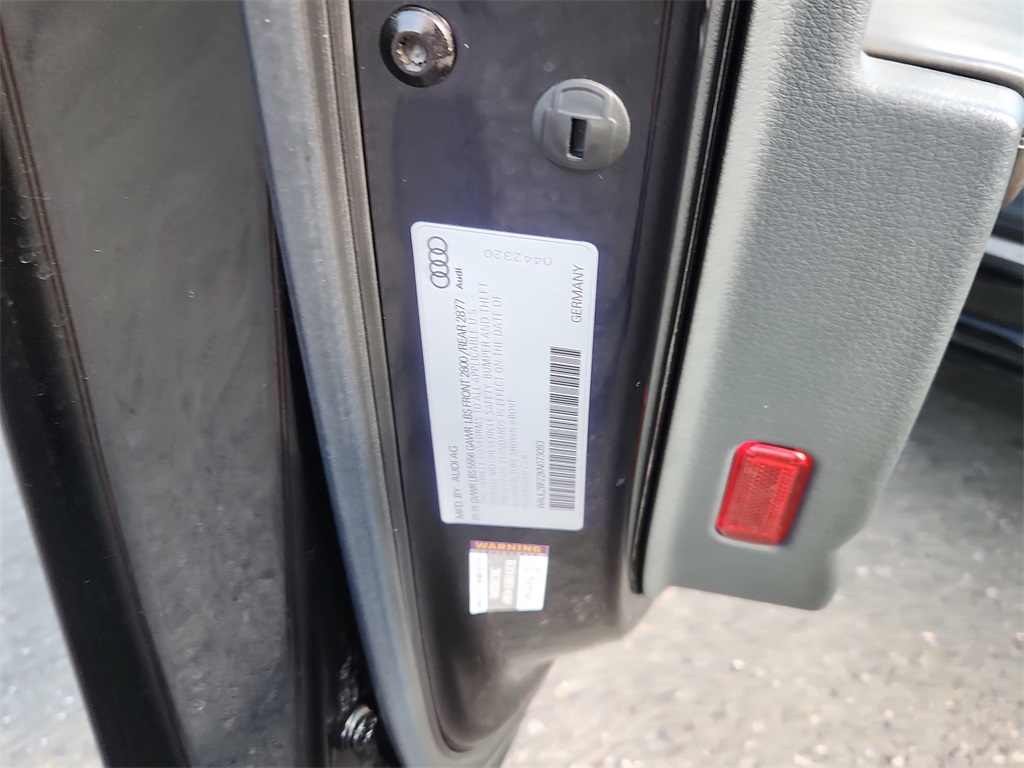 Vehicle image 22 of 26