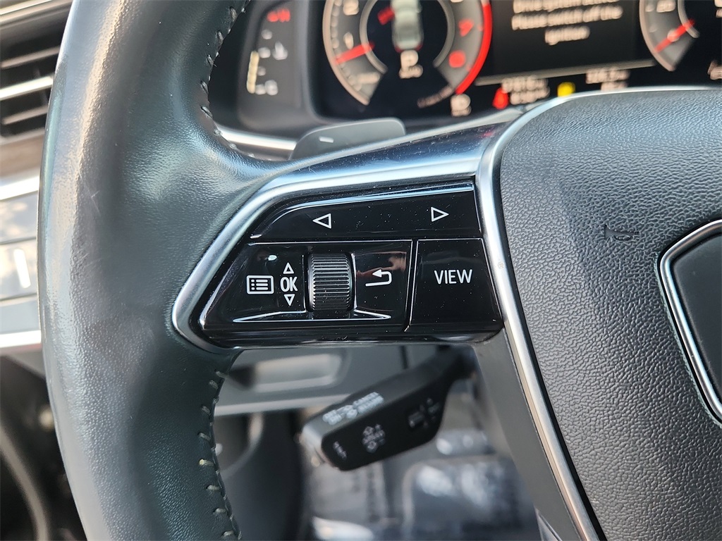 Vehicle image 15 of 26