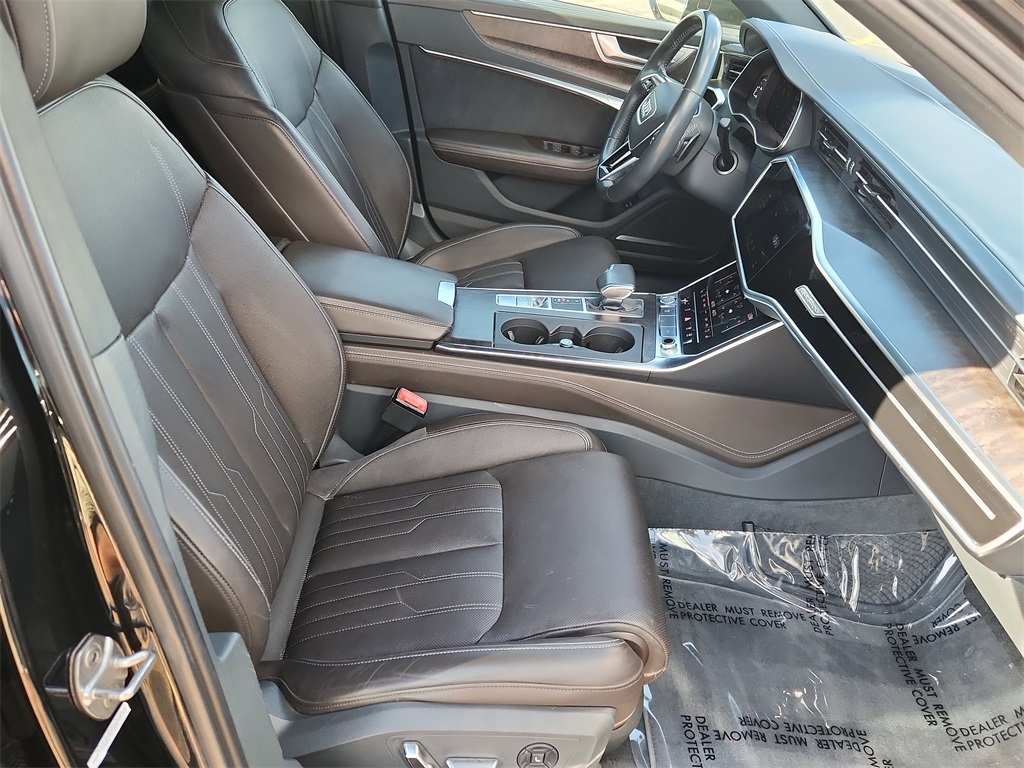 Vehicle image 11 of 26
