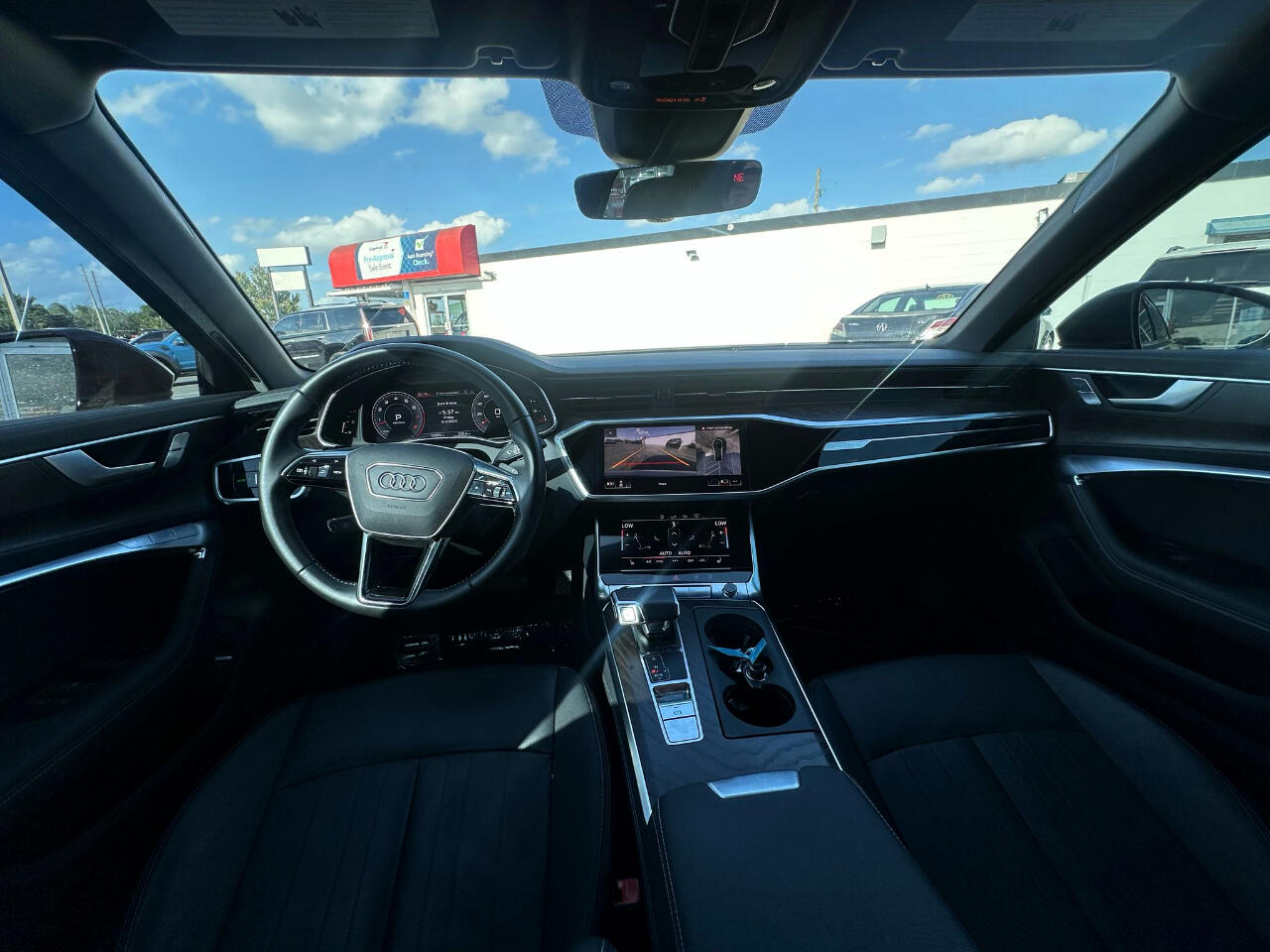 Vehicle image 9 of 19
