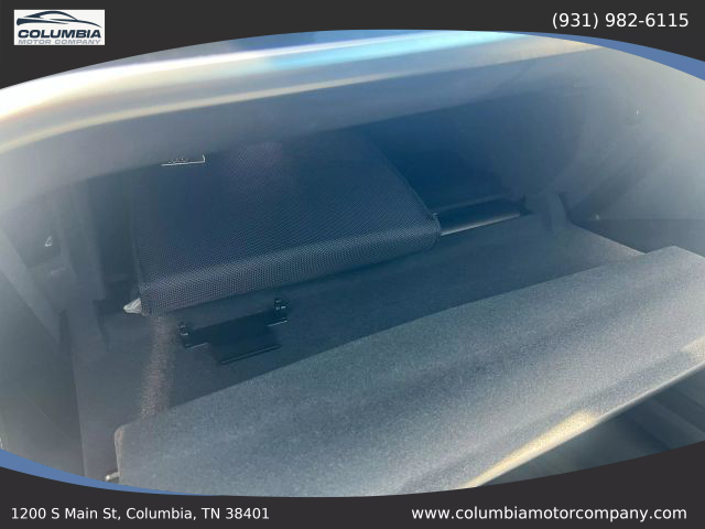 Vehicle image 21 of 26