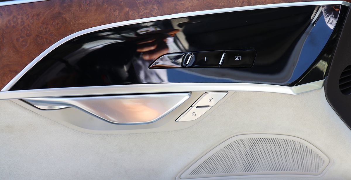 Vehicle image 56 of 78