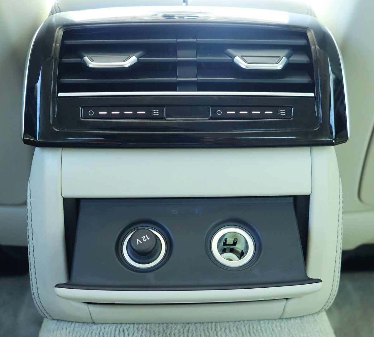 Vehicle image 57 of 78