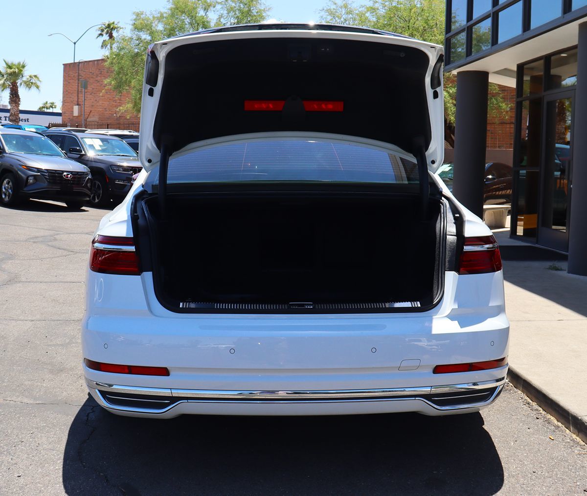 Vehicle image 20 of 78