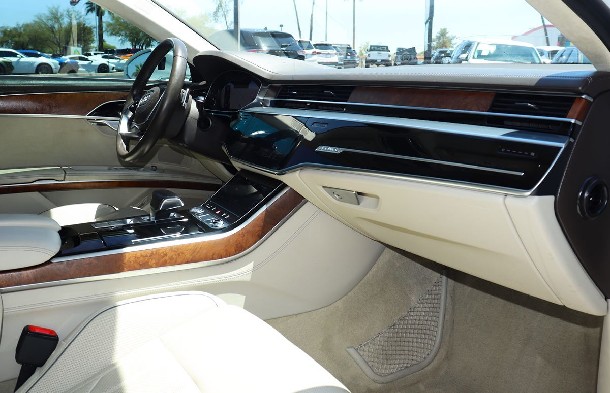 Vehicle image 27 of 78