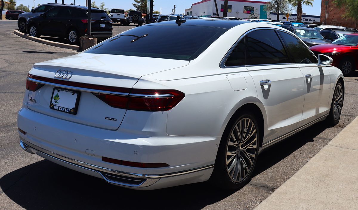Vehicle image 10 of 78