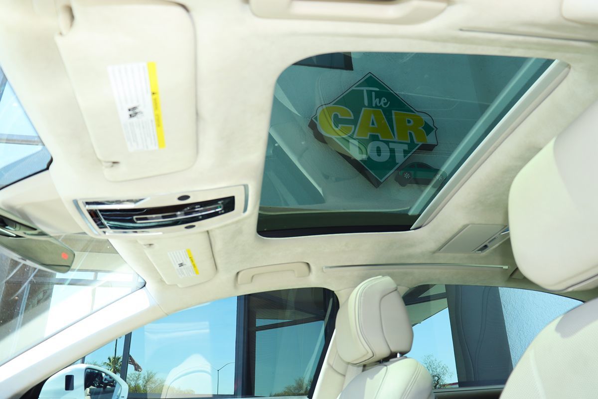 Vehicle image 71 of 78