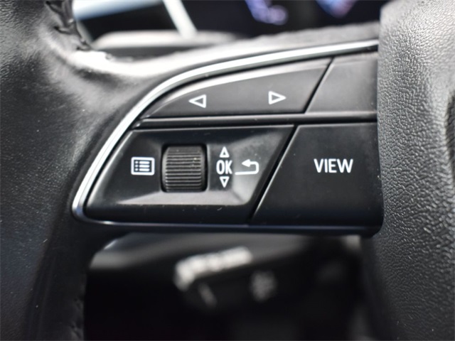 Vehicle image 17 of 30