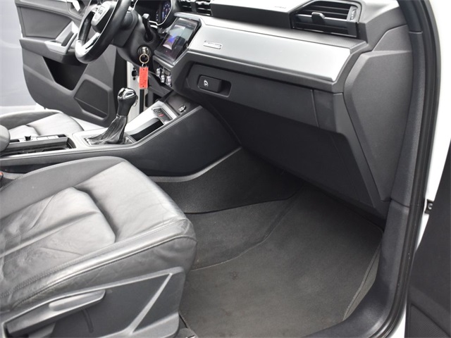 Vehicle image 29 of 30