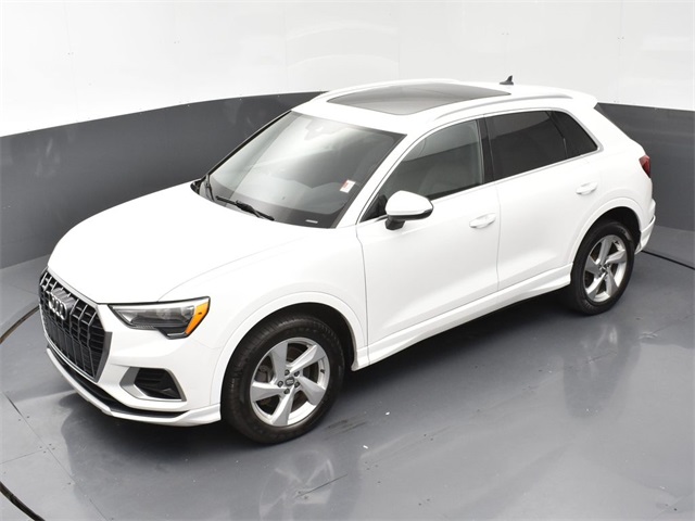 Vehicle image 1 of 30