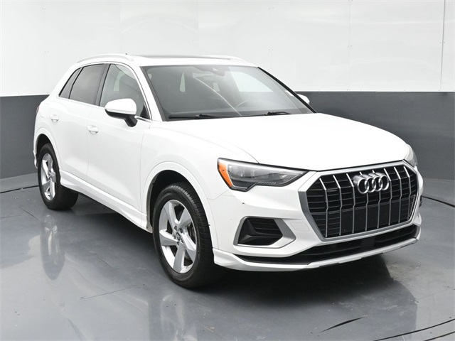 Vehicle image 5 of 30