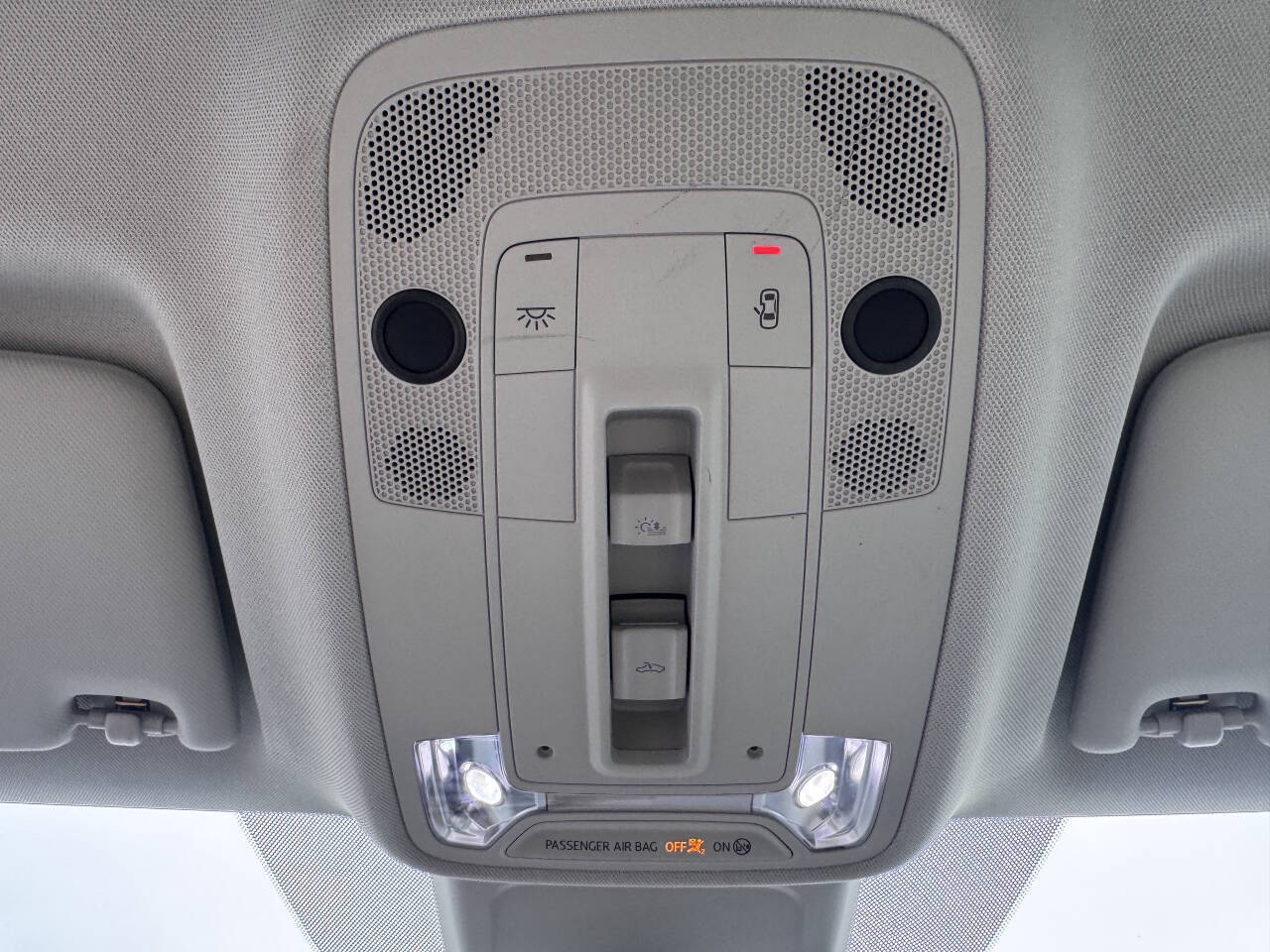 Vehicle image 12 of 34