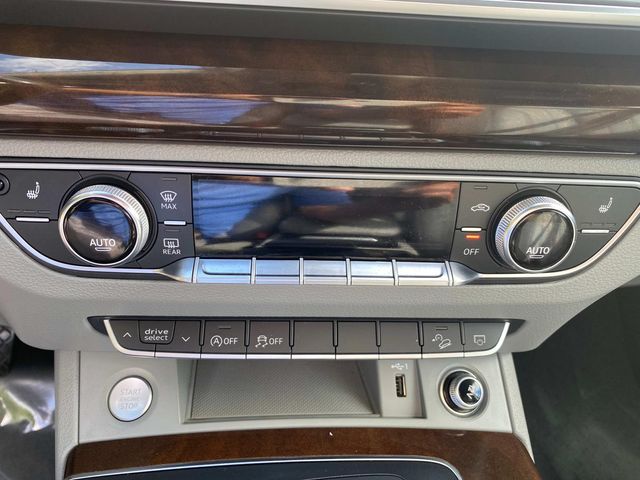 Vehicle image 22 of 35