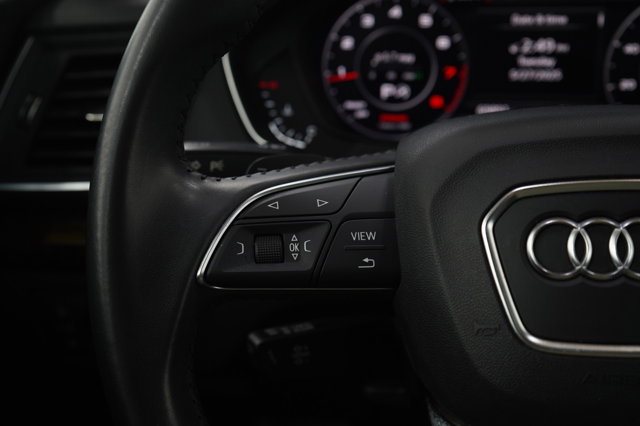 Vehicle image 25 of 30