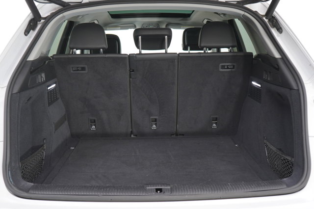 Vehicle image 9 of 30