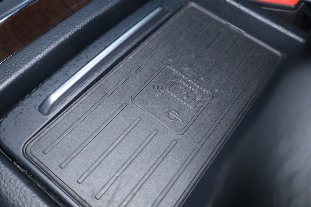 Vehicle image 38 of 44